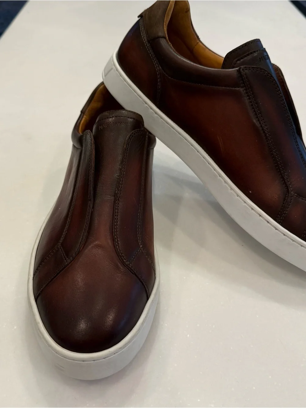 Magnanni Mens Gaslon Dress Sneakers Brown Leather Slip-On Sz US 8.5 EU 41.5 NEW